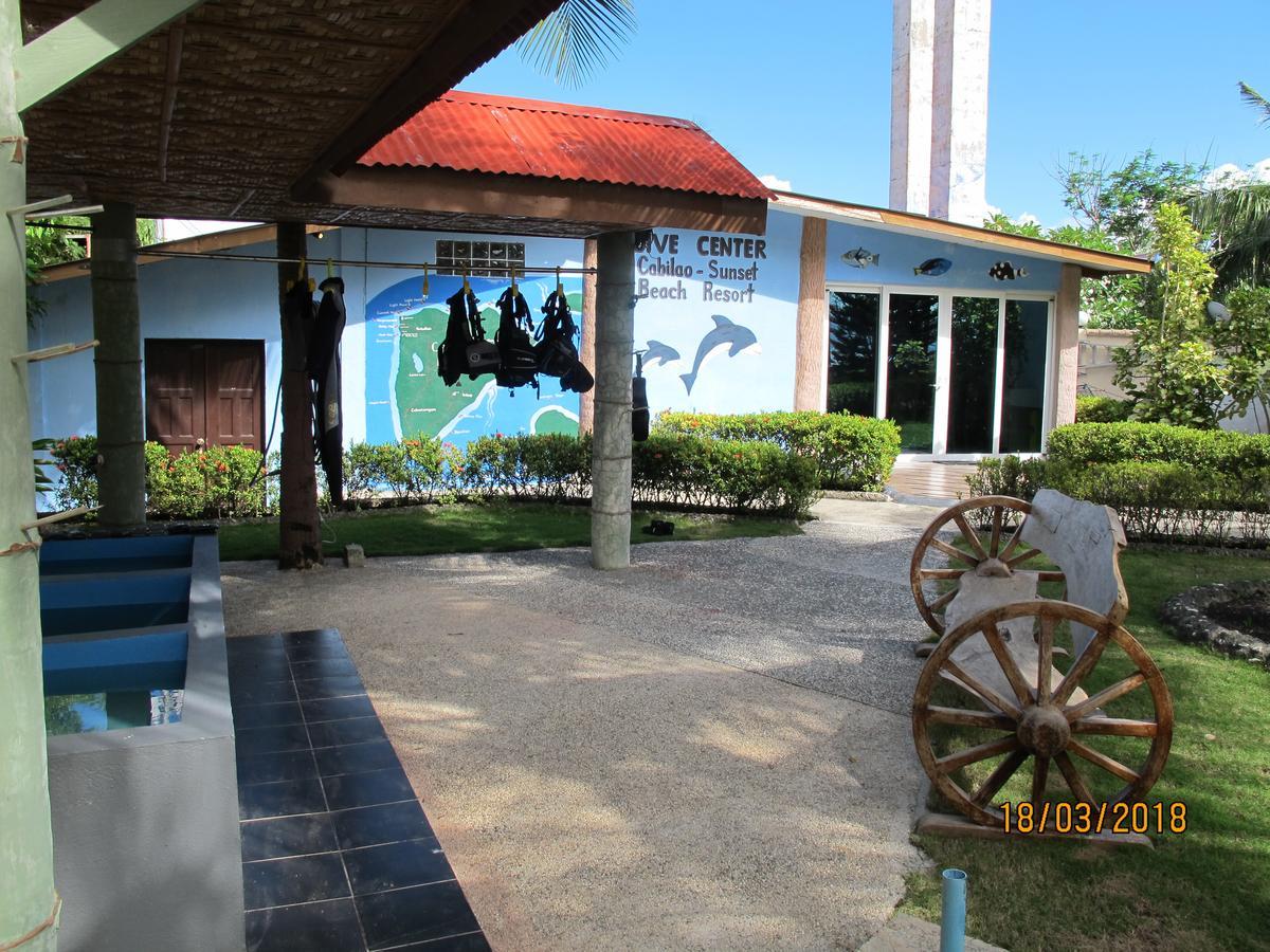 Cabilao Sunset Dive & Beach Resort Loon Zewnętrze zdjęcie