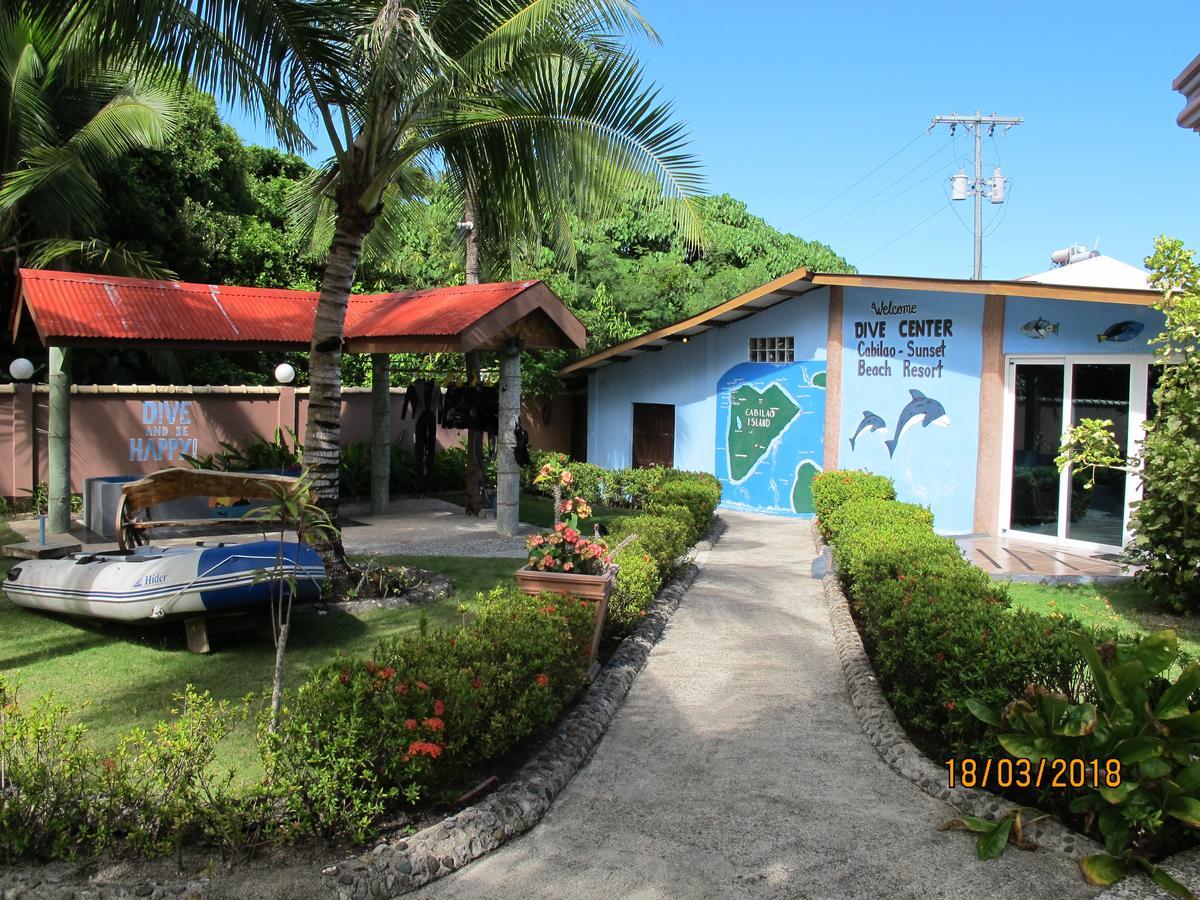 Cabilao Sunset Dive & Beach Resort Loon Zewnętrze zdjęcie