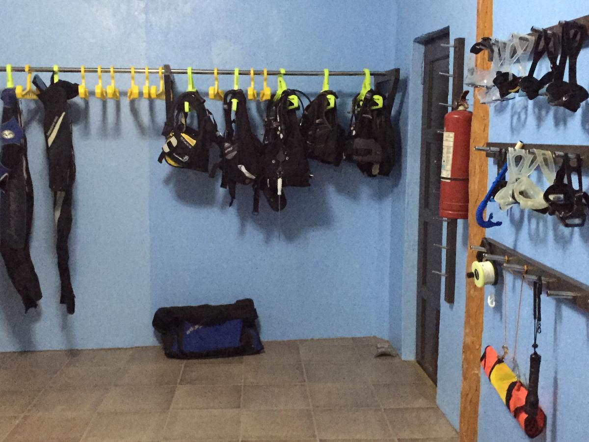 Cabilao Sunset Dive & Beach Resort Loon Zewnętrze zdjęcie