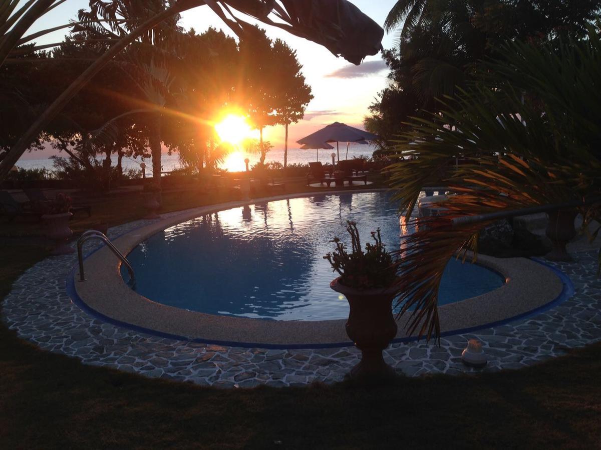 Cabilao Sunset Dive & Beach Resort Loon Zewnętrze zdjęcie